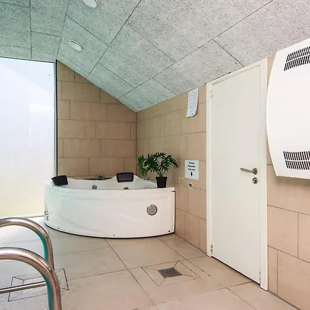 Luxury Retreat In Vorupor