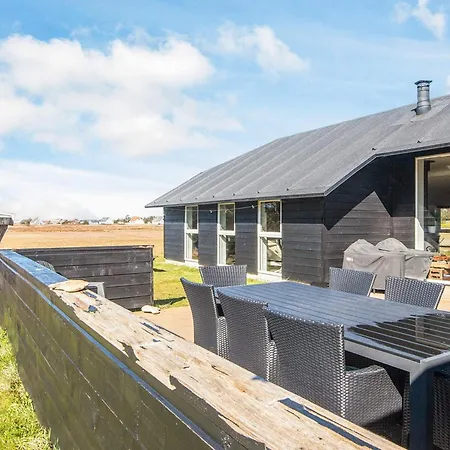 Дом отдыха Luxury Retreat In Vorupor