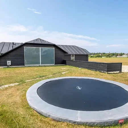 Luxury Retreat In Vorupor