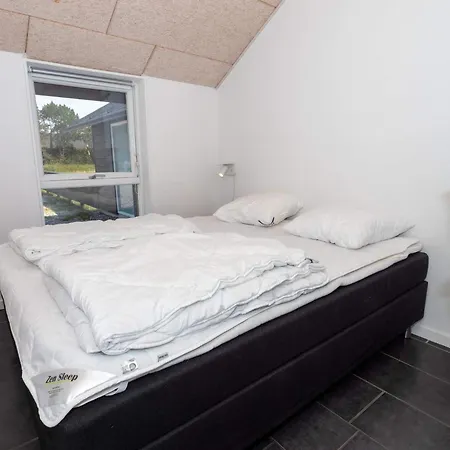 Luxury Retreat In Vorupor *